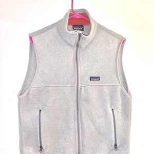 Men’s Patagonia fleece vest